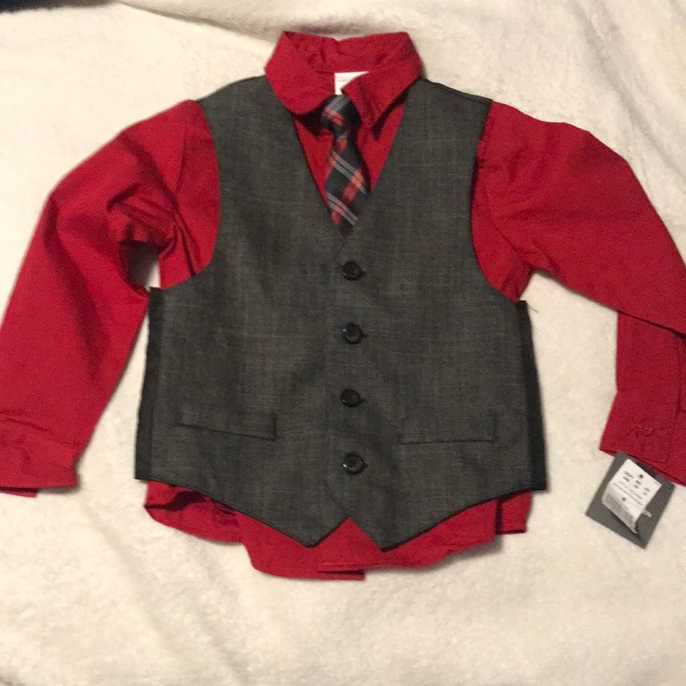 NWT Toddler boy Van Heusen suit size 4